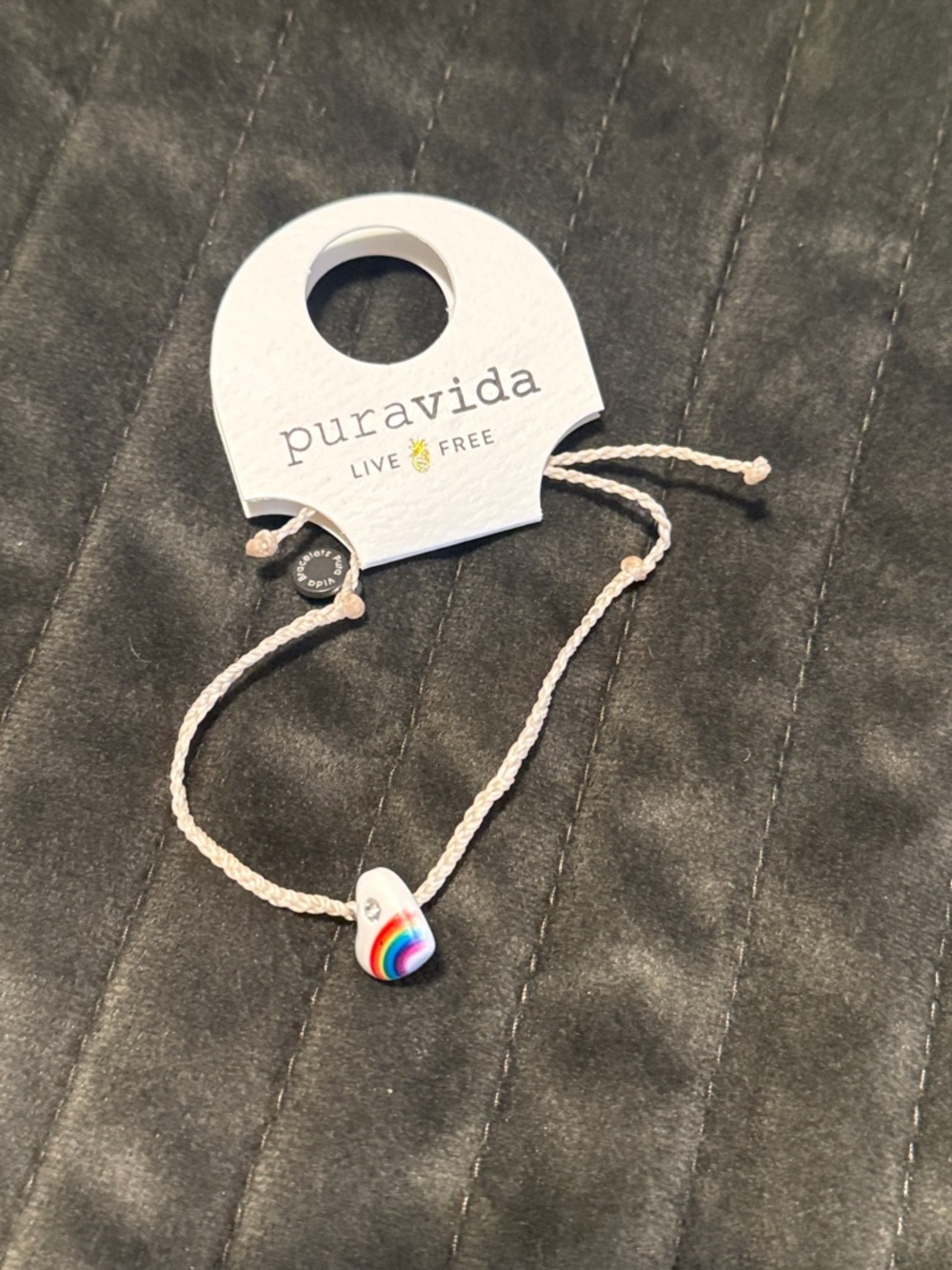 PureVida Bracelet Pure Vida new with tags Rainbow HEART with Crystal NEW - Picture 2 of 6